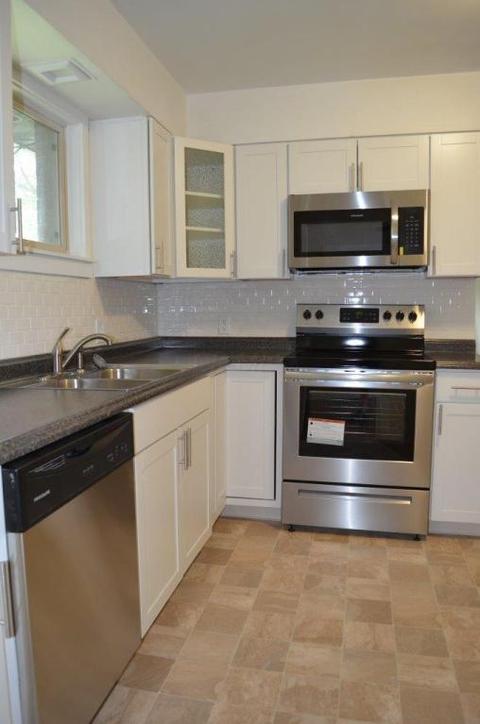 1067 Pierce Ave, Columbus, OH 43227 photo 10