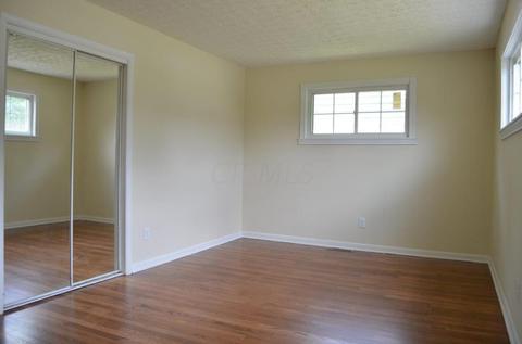 1067 Pierce Ave, Columbus, OH 43227 photo 14
