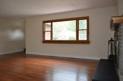 1067 Pierce Ave, Columbus, OH 43227 photo 6