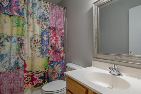 659 Meadows Dr, Delaware, OH 43015 photo 13
