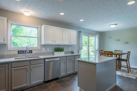659 Meadows Dr, Delaware, OH 43015 photo 5