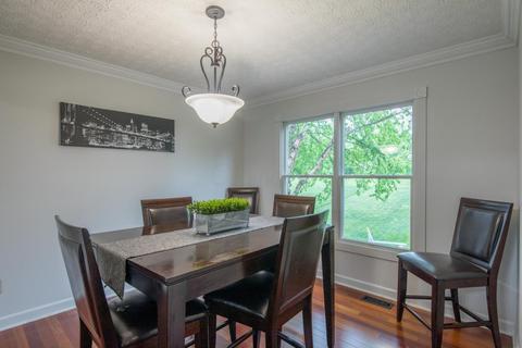 659 Meadows Dr, Delaware, OH 43015 photo 4