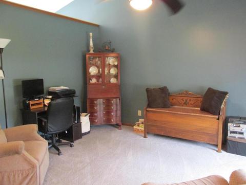196 Harvard Loop, Delaware, OH 43015 photo 4
