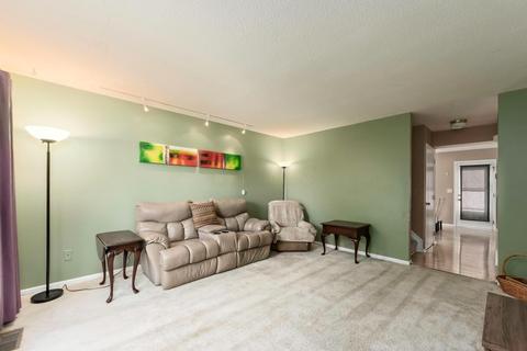 474 Applegate Ln, Delaware, OH 43015 photo 2