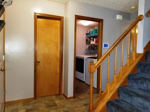 1361 Eagle View Dr, Columbus, OH 43228 photo 6