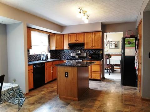 1361 Eagle View Dr, Columbus, OH 43228 photo 9
