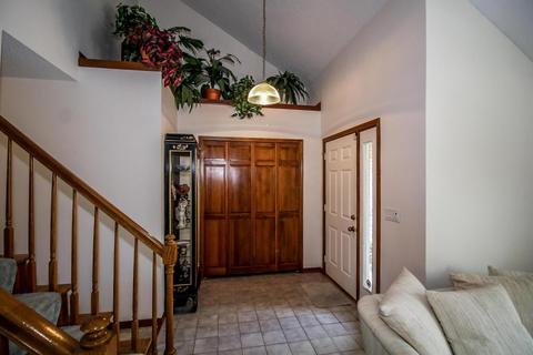 7419 Mapleleaf Blvd, Columbus, OH 43235 photo 5