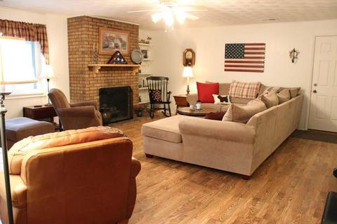 926 Circle Dr, Circleville, OH 43113 photo 12
