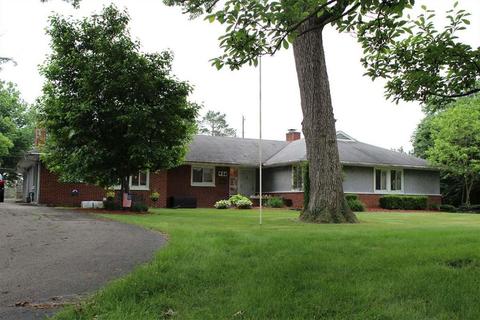 926 Circle Dr, Circleville, OH 43113 photo 1