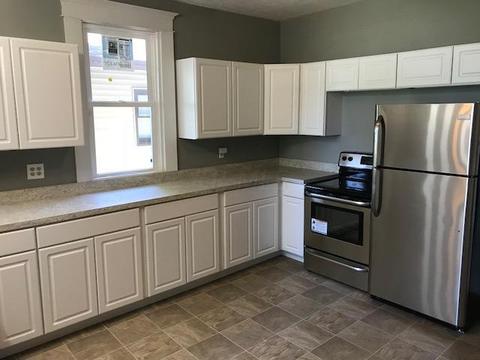 551 E Walnut St, Lancaster, OH 43130 photo 3