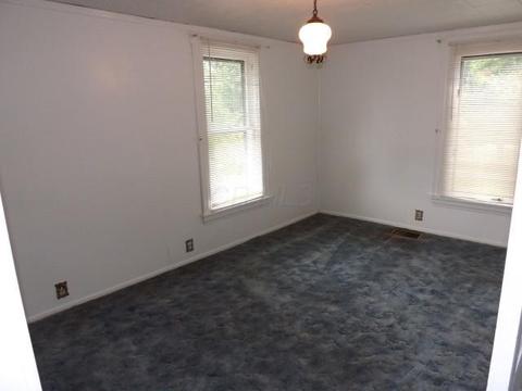 684 E 2nd St, Logan, OH 43138 photo 9