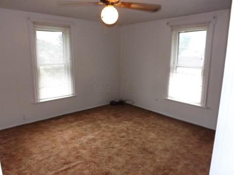 684 E 2nd St, Logan, OH 43138 photo 10