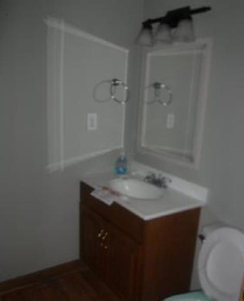 205 E Taylor St, Ashley, OH 43003 photo 12