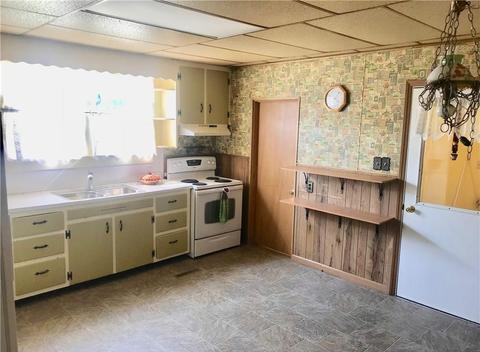 213 Biggs Ave, Conesville, OH 43811 photo 2