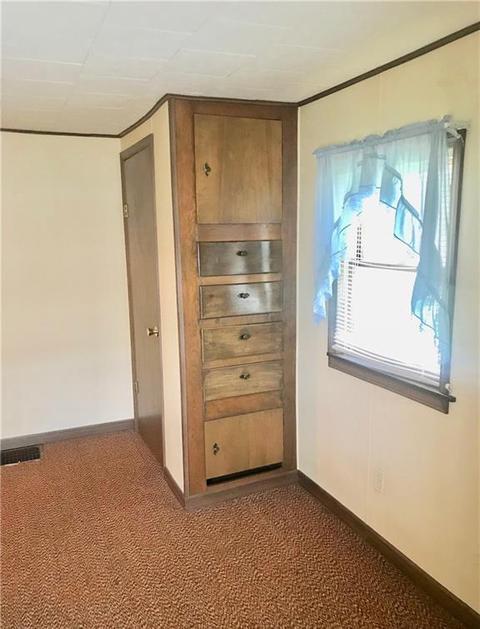 213 Biggs Ave, Conesville, OH 43811 photo 16