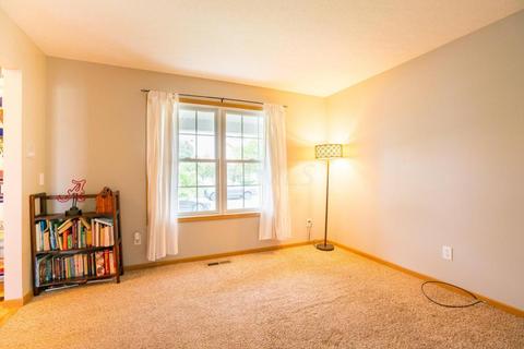 487 Cobblestone Dr, Delaware, OH 43015 photo 3
