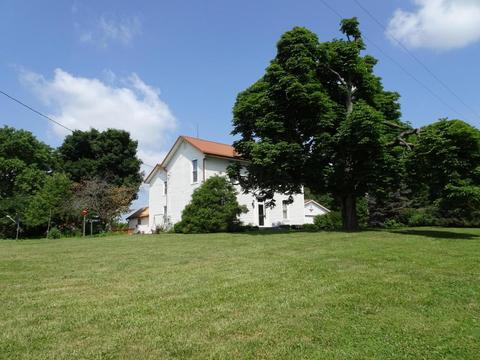 18951 Island Rd, Circleville, OH 43113 photo 2
