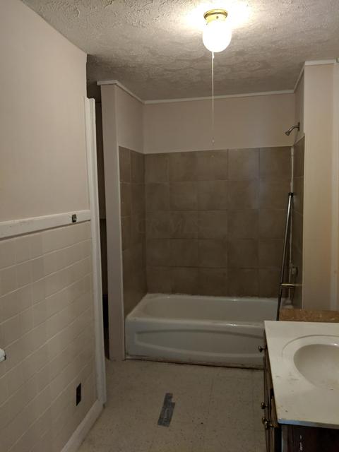 829 E 5th Ave, Columbus, OH 43201 photo 8