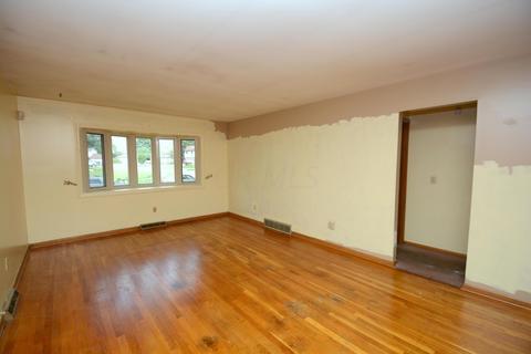 5230 Honeytree Loop E, Columbus, OH 43229 photo 2