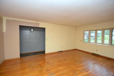 5230 Honeytree Loop E, Columbus, OH 43229 photo 3