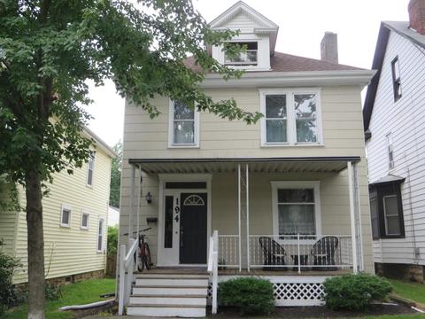 194 E Maynard Ave, Columbus, OH 43202 photo 1