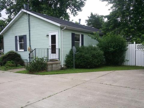 351 John St, Circleville, OH 43113 photo 3