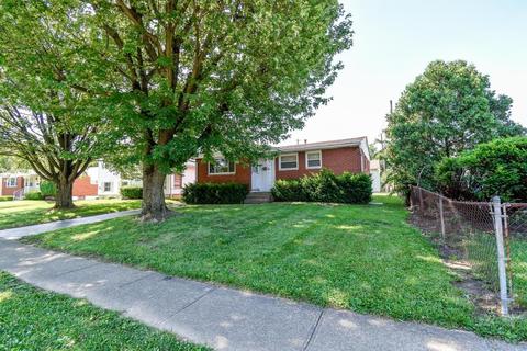 3907 Eakin Rd, Columbus, OH 43228 photo 2