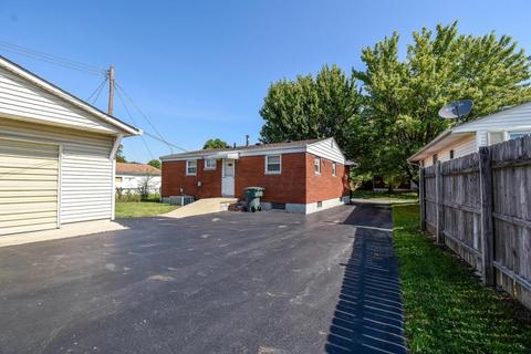 3907 Eakin Rd, Columbus, OH 43228 photo 22