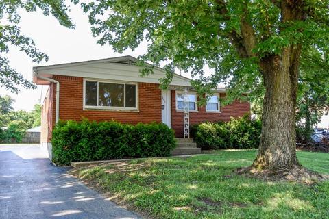 3907 Eakin Rd, Columbus, OH 43228 photo 1