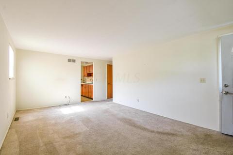 3907 Eakin Rd, Columbus, OH 43228 photo 5
