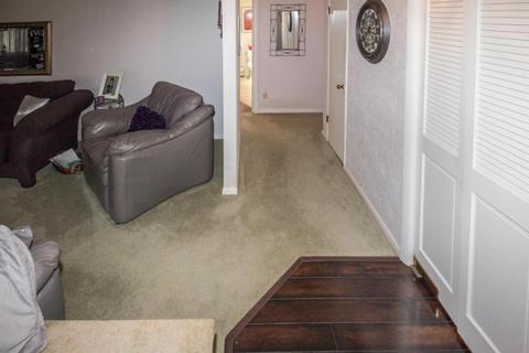 918 Lakeshore Dr E, Hebron, OH 43025 photo 9