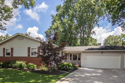 918 Lakeshore Dr E, Hebron, OH 43025 photo 1