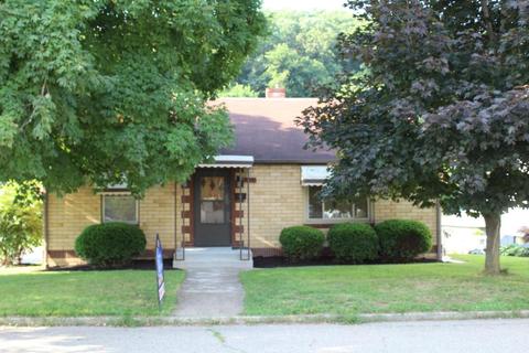 1298 3rd St, Logan, OH 43138 photo 1