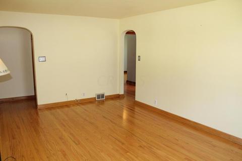 1298 3rd St, Logan, OH 43138 photo 6