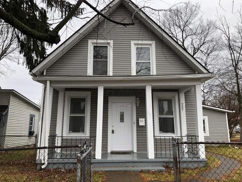 257 E Winter St, Delaware, OH 43015 photo 2