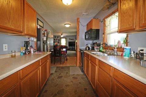 115 Scioto St, Kenton, OH 43326 photo 9