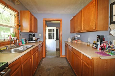 115 Scioto St, Kenton, OH 43326 photo 8