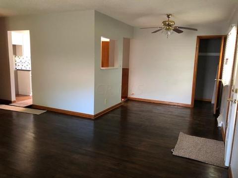 958 Ruby Ave, Columbus, OH 43227 photo 4