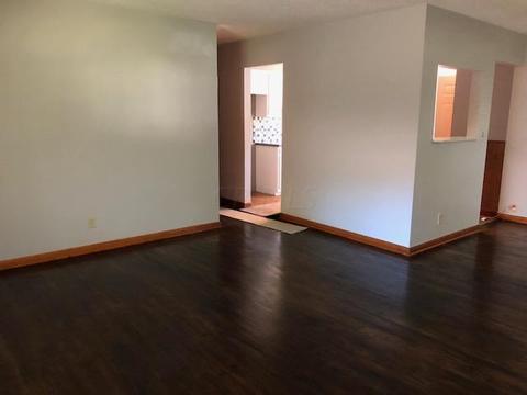 958 Ruby Ave, Columbus, OH 43227 photo 5