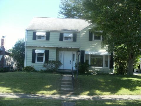 122 Seyfert Ave, Circleville, OH 43113 photo 2