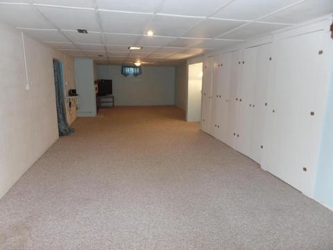 4841 Esterbrook Rd, Columbus, OH 43229 photo 32