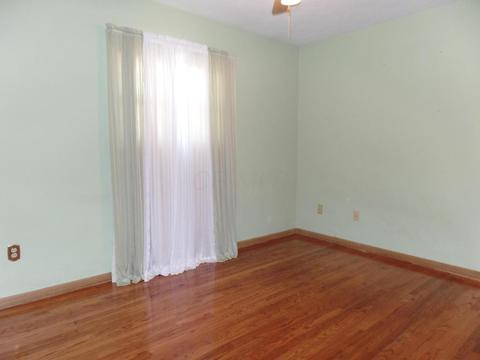 4841 Esterbrook Rd, Columbus, OH 43229 photo 21