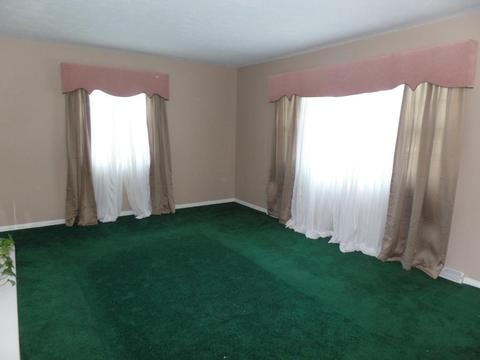 4841 Esterbrook Rd, Columbus, OH 43229 photo 13
