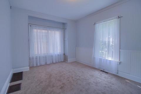 1607 E Weber Rd, Columbus, OH 43211 photo 8