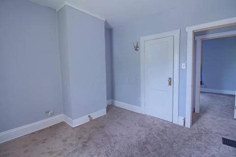 1607 E Weber Rd, Columbus, OH 43211 photo 14