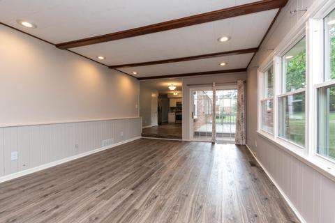 654 Flagstaff Dr, Cincinnati, OH 45215 photo 8