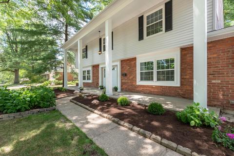 654 Flagstaff Dr, Cincinnati, OH 45215 photo 2