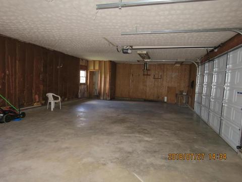 826 E Front St, Logan, OH 43138 photo 16