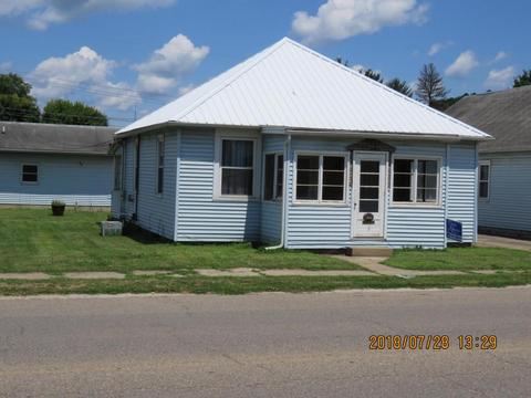 826 E Front St, Logan, OH 43138 photo 1
