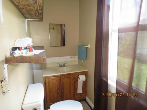 826 E Front St, Logan, OH 43138 photo 5